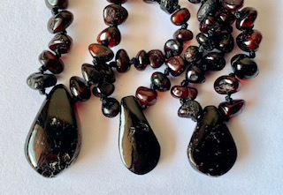 <u>Baltic Amber Necklace - Kids Polished Pendant Dk Cherry - Size 11.5-12.5"</u> <u>Baltic Amber Necklace - Kids Polished Pendant Dk Cherry - Size 11.5-12.5"</u>