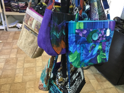 CROSSBODY BAG INFORMATION