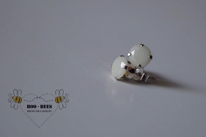 Silver solitaire Enchantment Earrings (enamored collection)