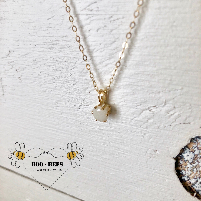 Solitaire Gold Enchantment necklace (enamored collection)