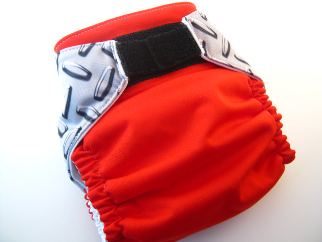 Red with Diamond Plate W2W